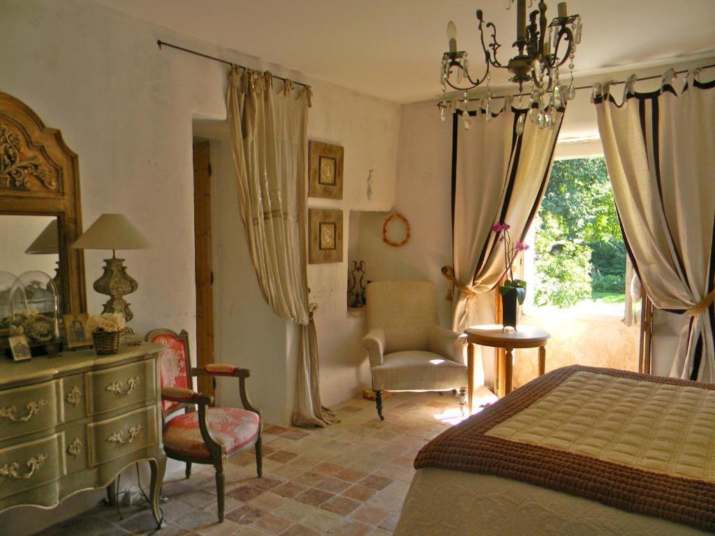 La Grange à Nicolas Baume-les-Messieurs Camera foto
